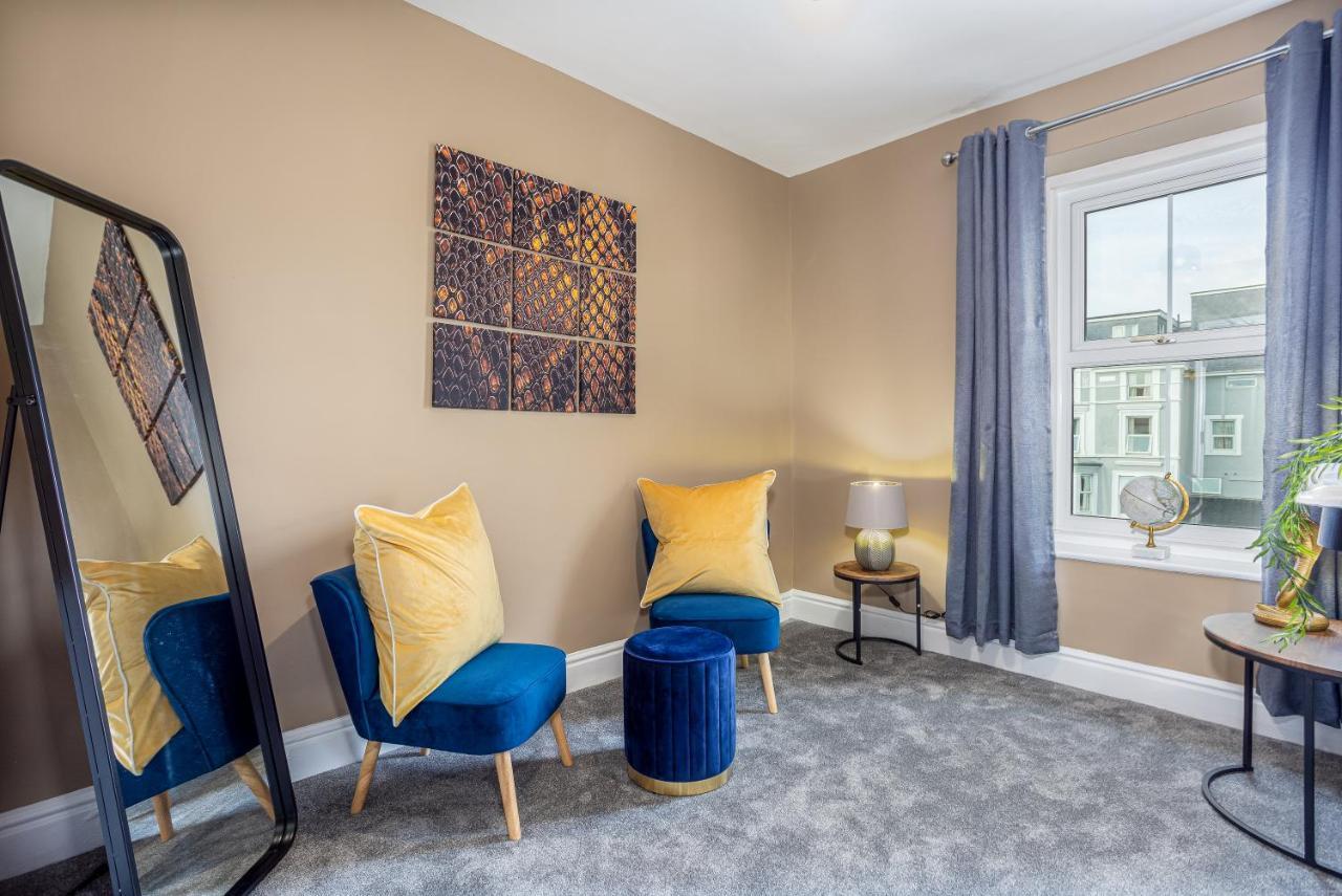 Comfy-Stays Deganwy Ландъндо Екстериор снимка